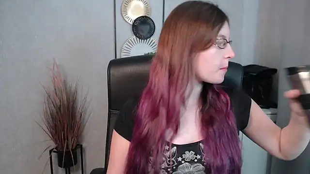 emmaxDelight online show from 03/03/25, 10:28