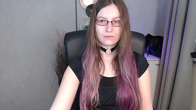 emmaxDelight online show from 10/03/25, 05:26