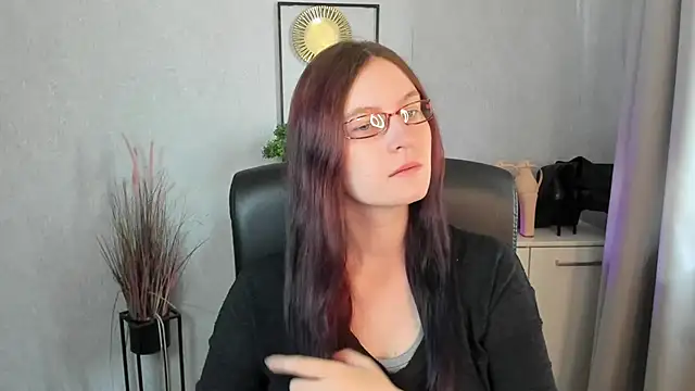 emmaxDelight online show from 07/15/26, 05:45