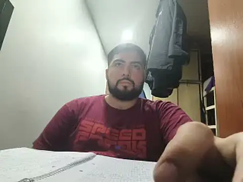 Snapshot of benitez_juan chatting on 04/04/26, 12:09 benitez juan online show from 04/04/26, 12:09