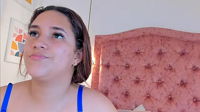 Snapshot of aprill21_ chatting on 12/10/24, 01:55 aprill21 online show from 12/10/24, 01:55