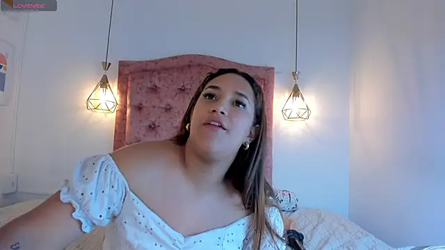 Snapshot of aprill21_ chatting on 01/03/25, 05:10 aprill21 online show from 01/03/25, 05:10