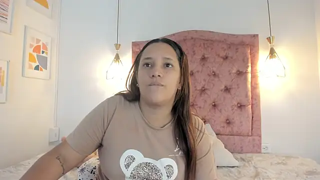 Snapshot of aprill21_ chatting on 03/04/25, 01:38 aprill21 online show from 03/04/25, 01:38