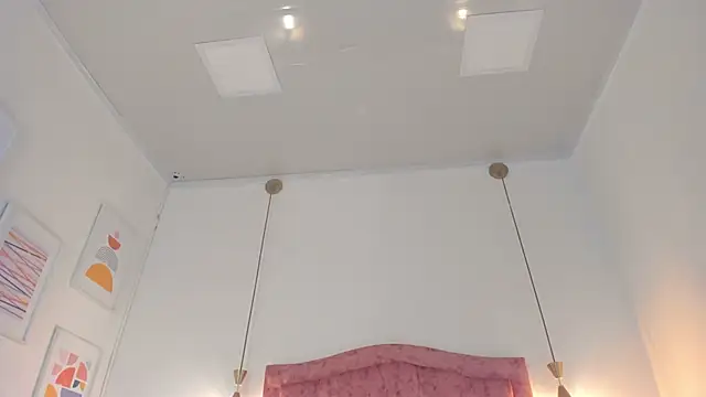 Snapshot of aprill21_ chatting on 03/12/25, 02:45 aprill21 online show from 03/12/25, 02:45