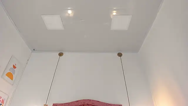 Snapshot of aprill21_ chatting on 03/12/25, 06:11 aprill21 online show from 03/12/25, 06:11