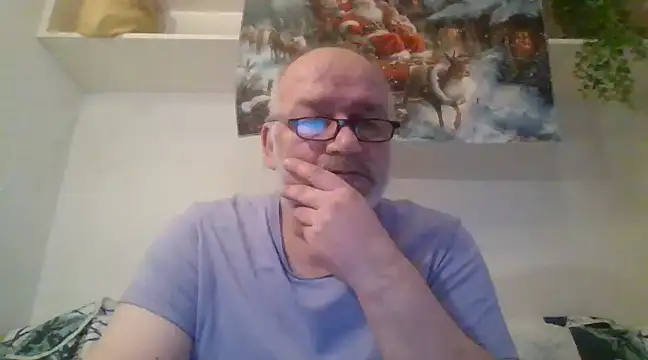 Snapshot of Belko7 chatting on 01/04/25, 03:28 Belko7 online show from 01/04/25, 03:28