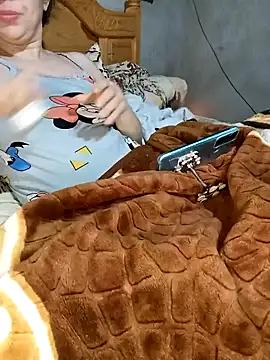 Snapshot of jijijoudia chatting on 01/26/25, 10:24 jijijoudia online show from 01/26/25, 10:24