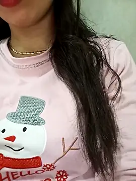 Snapshot of jijijoudia chatting on 03/06/25, 12:32 jijijoudia online show from 03/06/25, 12:32