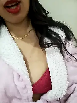 Snapshot of jijijoudia chatting on 03/06/25, 11:53 jijijoudia online show from 03/06/25, 11:53