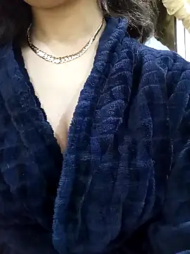 Snapshot of jijijoudia chatting on 03/16/25, 04:52 jijijoudia online show from 03/16/25, 04:52