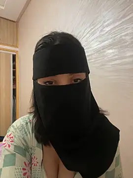 Snapshot of jijijoudia chatting on 10/06/25, 01:03 jijijoudia online show from 10/06/25, 01:03