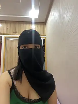 Snapshot of jijijoudia chatting on 10/08/25, 10:51 jijijoudia online show from 10/08/25, 10:51