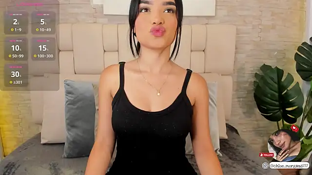 Snapshot of Chloe_Morgans chatting on 02/19/25, 07:16 Chloe Morgans online show from 02/19/25, 07:16