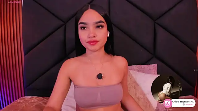 Snapshot of Chloe_Morgans chatting on 10/03/25, 11:40 Chloe Morgans online show from 10/03/25, 11:40