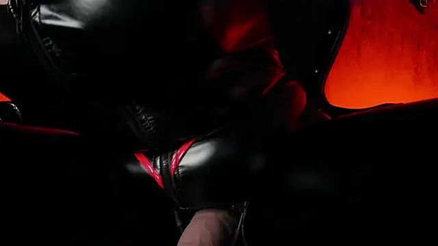 Carolina Arias online show from 03/04/25, 12:50