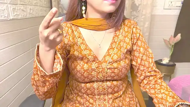 Your Sassy Goddess online show from 03/19/25, 07:49