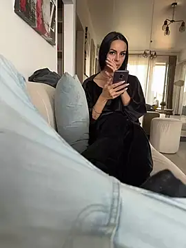 Snapshot of AmandaBby03 chatting on 03/16/25, 12:00 AmandaBby03 online show from 03/16/25, 12:00