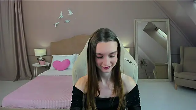 Snapshot of AshleyMillsss chatting on 12/04/24, 07:28 AshleyMillsss online show from 12/04/24, 07:28