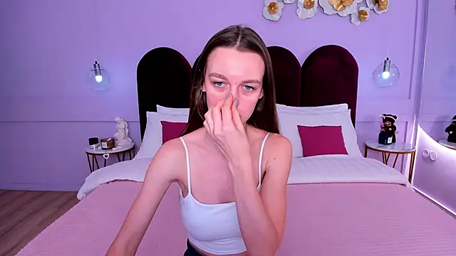 Snapshot of AshleyMillsss chatting on 02/03/25, 12:25 AshleyMillsss online show from 02/03/25, 12:25