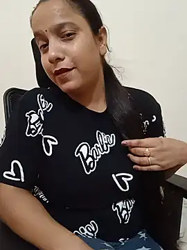 Simran-Kaur143 online show from 07/08/26, 10:20