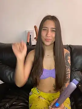  Luuna online show from 09/19/25, 02:29