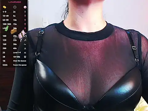 Snapshot of AliciaChelios chatting on 03/04/26, 07:42 AliciaChelios online show from 03/04/26, 07:42