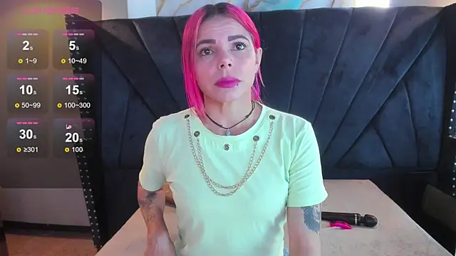 Snapshot of NIKI_SANTANA chatting on 09/30/25, 03:55 NIKI SANTANA online show from 09/30/25, 03:55