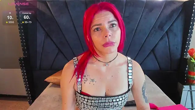 Snapshot of NIKI_SANTANA chatting on 10/14/25, 03:51 NIKI SANTANA online show from 10/14/25, 03:51