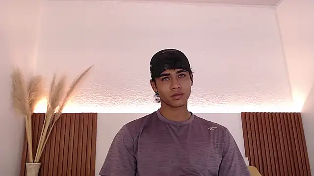 zander 2120 online show from 12/12/24, 01:17