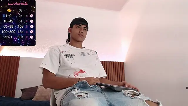 zander 2120 online show from 02/18/25, 03:31