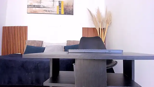 zander 2120 online show from 10/16/25, 01:01