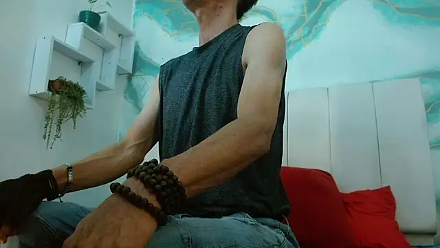 laye19 online show from 01/30/25, 01:31