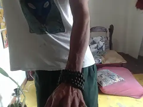 laye19 online show from 02/07/25, 03:30