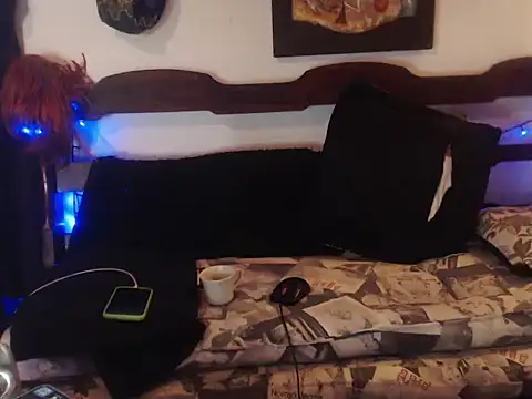 laye19 online show from 10/01/25, 10:16