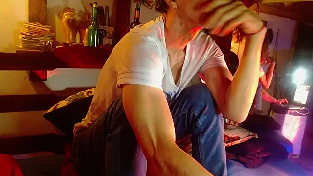 laye19 online show from 04/22/26, 12:02