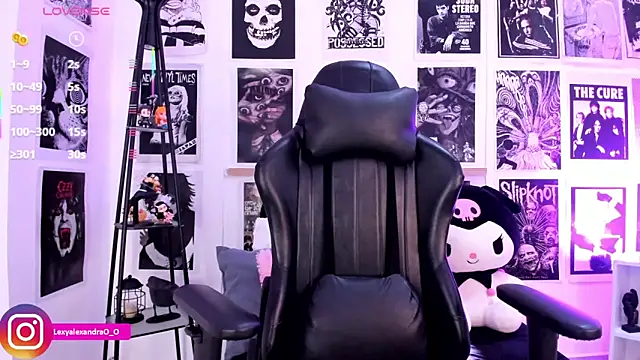 Snapshot of Lexyjoycce chatting on 09/30/25, 09:20 Lexyjoycce online show from 09/30/25, 09:20