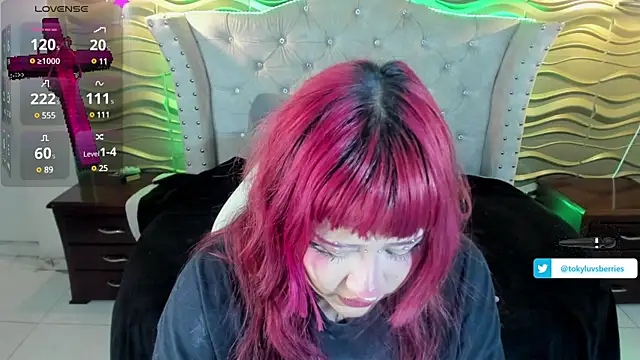 toky doll online show from 02/06/25, 12:43