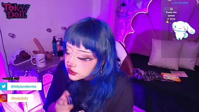 toky doll online show from 09/17/25, 09:05