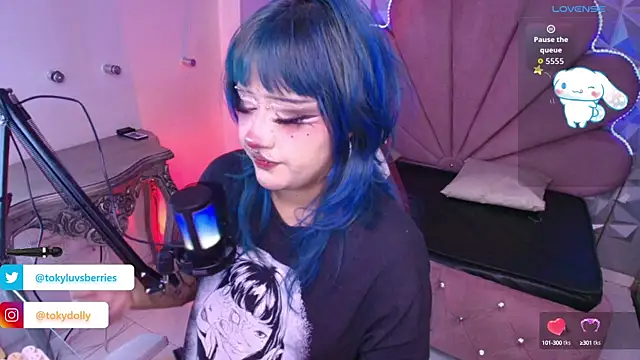 toky doll online show from 09/26/25, 08:24