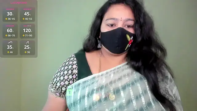 Snapshot of neelu-hoty chatting on 06/22/26, 09:06 neelu-hoty online show from 06/22/26, 09:06