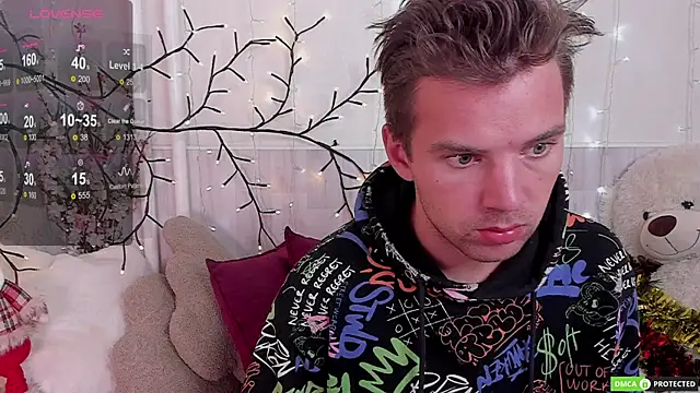 ArthurWhitee online show from 12/14/25, 08:20