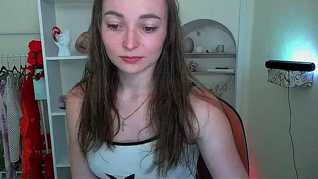 Snapshot of _Barbie_Kiss_ chatting on 06/08/26, 04:29 Barbie Kiss online show from 06/08/26, 04:29