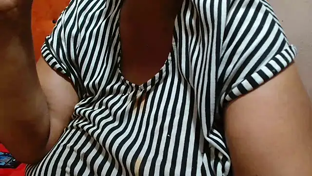 tinagiant online show from 10/12/25, 05:06