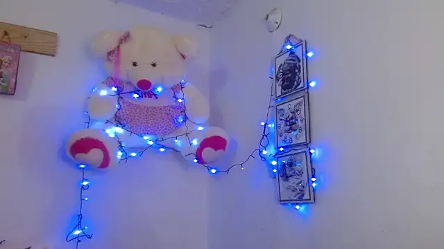 Snapshot of SexyTokio4 chatting on 01/14/25, 05:45 SexyTokio4 online show from 01/14/25, 05:45