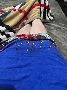 heena13 online show from 11/25/25, 06:13