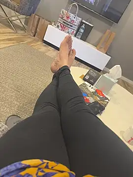 heena13 online show from 04/24/26, 06:49