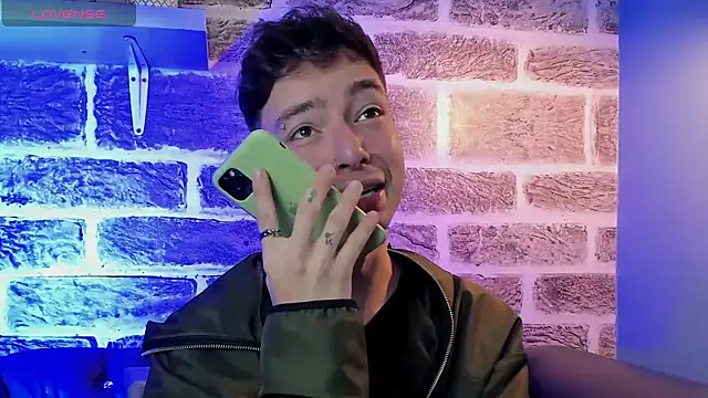 noah ricci online show from 09/19/25, 12:39