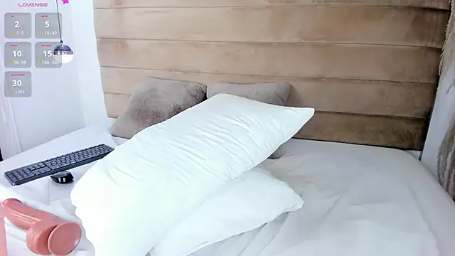 Snapshot of IsabellaJonns chatting on 12/05/24, 07:16 IsabellaJonns online show from 12/05/24, 07:16