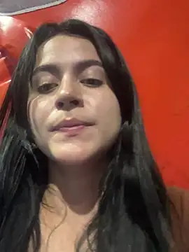 Snapshot of CoralineKam1 chatting on 03/04/25, 12:29 CoralineKam1 online show from 03/04/25, 12:29