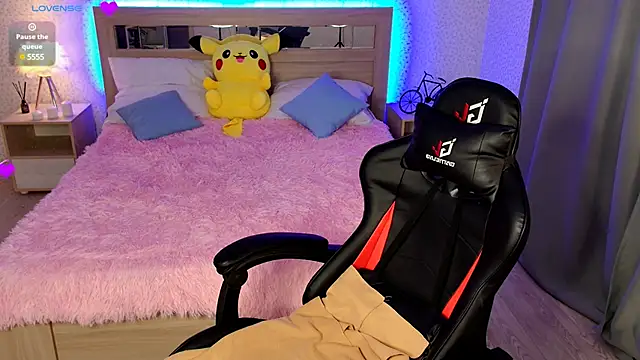 Dina dee online show from 12/03/24, 06:15